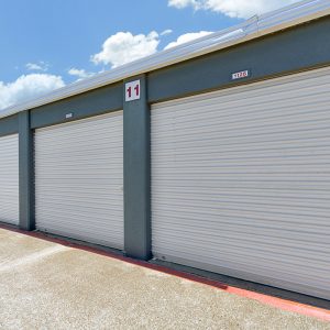Fort Worth Bargain Storage Eastchase Drive-Up Unit