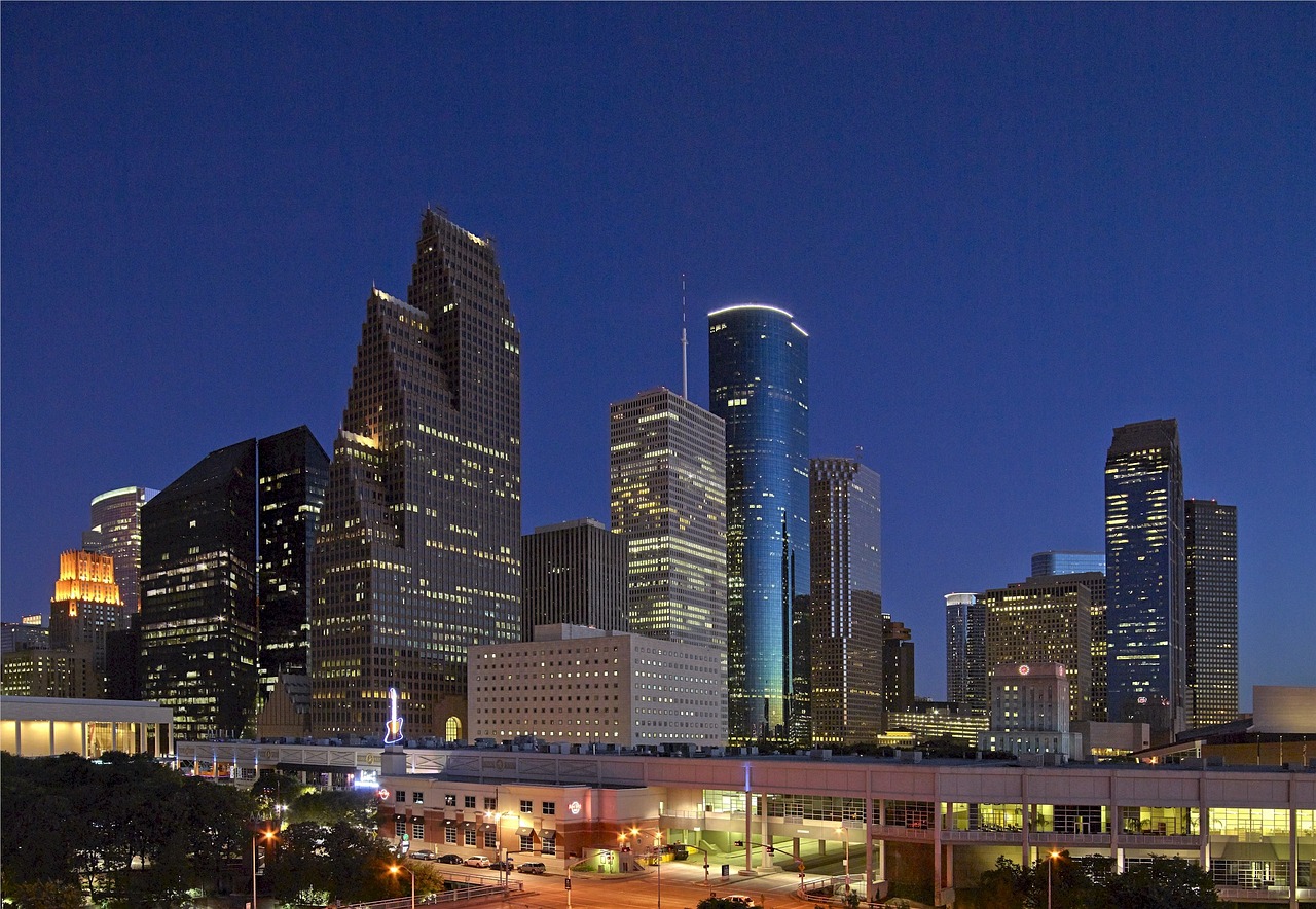 Top Reasons to Move to Houston and How Storage Facilities Can Help
